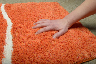 Набор из Двух Ковриков оранжевого цвета Aqualine LAVELLE 85x50cm, 50x50cm Текстиль