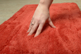 Коврик красный Aqualine  50x80 cm, 100% Акрил